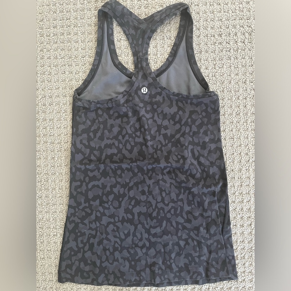 Lululemon tank top